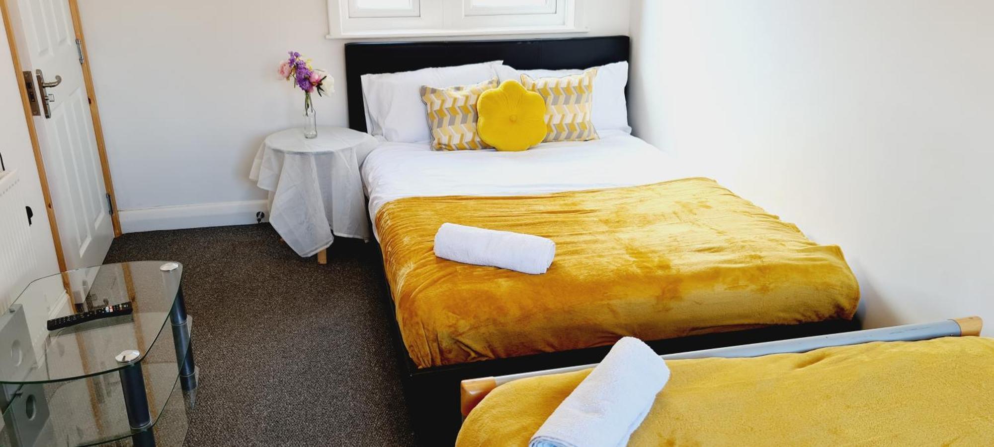 Browning House Bedrooms I Long Or Short Stay I Special Rate Available Derby Exterior foto